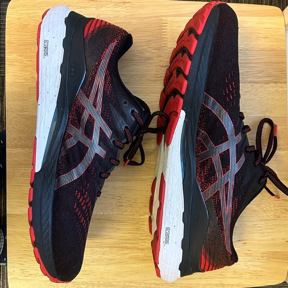 ASICS Gel-Kayano 28 Men\'s Running Shoes 1011B191 - Black and Red main image 6
